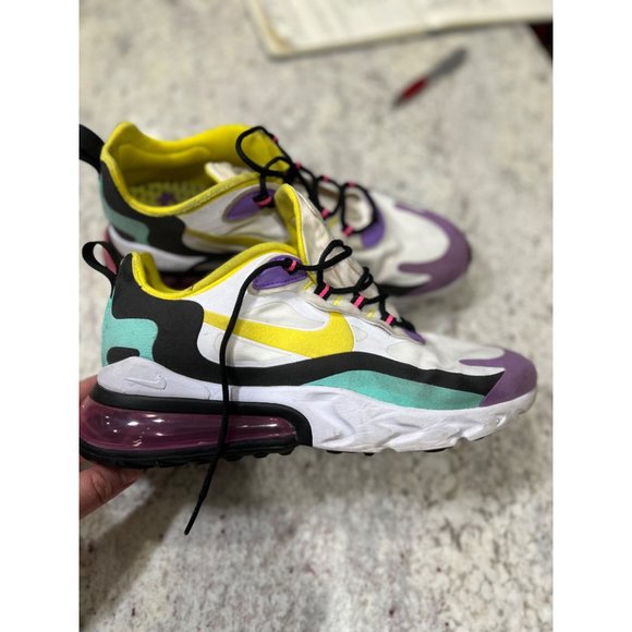 Nike Women’s Air Max React Geometric Abstract Shoes - Size 10 - Picture 3 of 8